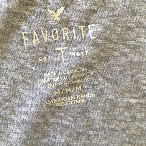 American Eagle Silver Sparkly Metallic Favorite T - Picture 6 of 7